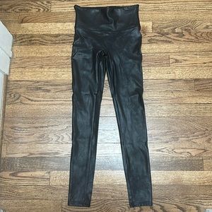 Spanx Faux Leather Black Leggings size Medium